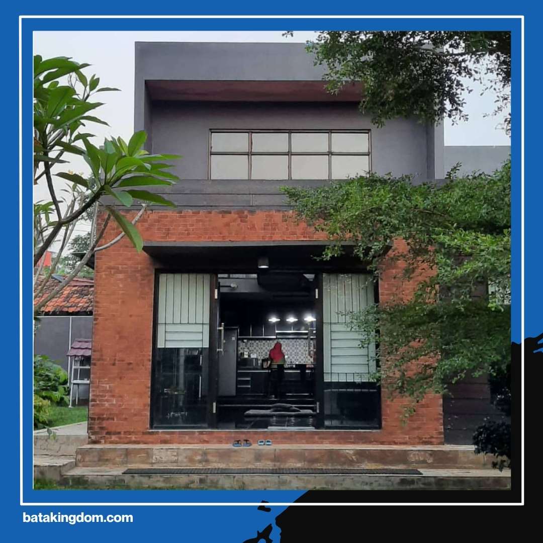 Dulu Kelihatan Biasa Aja, Rumah dengan Bata Tempel Ini Sekarang Jadi Serba Estetik ala Kafe Hits!